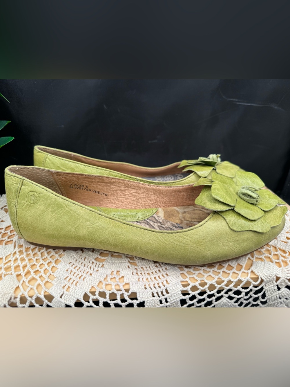 Cute Born Lime Green Floral Applique Women’s Ballet Flats - Picture 4 of 6